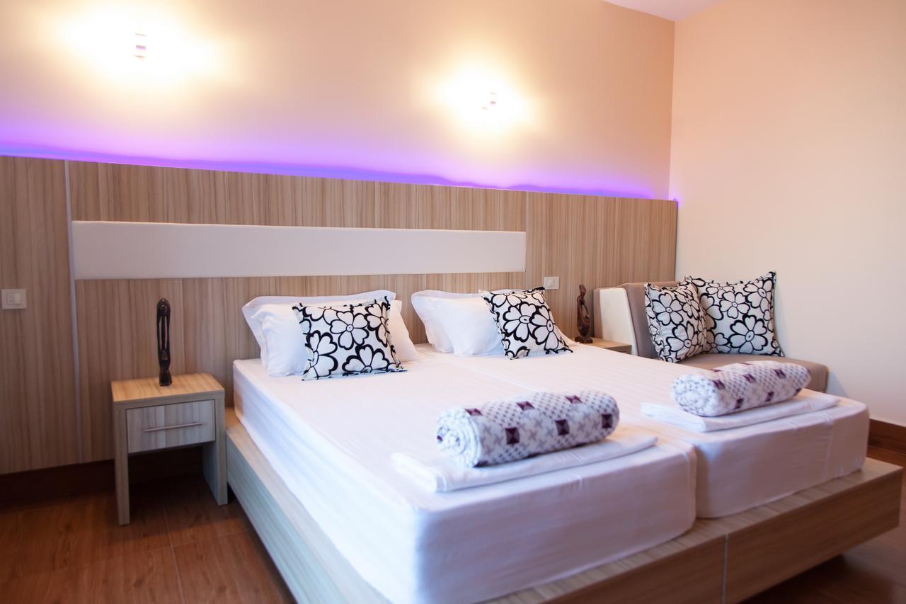 Hotel Blue Moon Ulcinj Luaran gambar