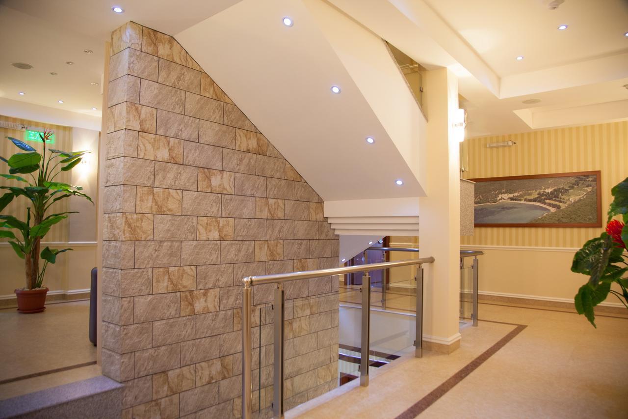 Hotel Blue Moon Ulcinj Luaran gambar
