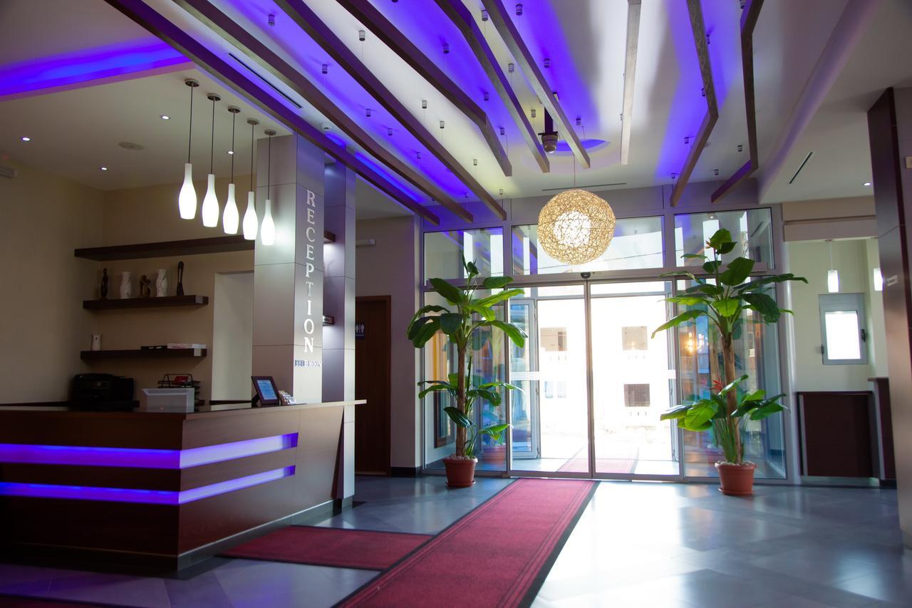 Hotel Blue Moon Ulcinj Luaran gambar
